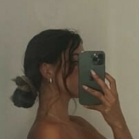 Аби Уезърингтън Голи