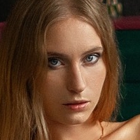 АлинаСлънце Голи