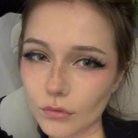 анджела Голи