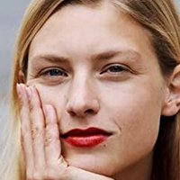 Анна Платен Голи