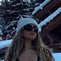 Антигони Голи