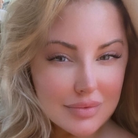 Ешли Алексис Голи