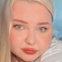 ЕшлиПийч Голи
