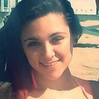 Атина Пакстън Голи