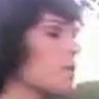 Би Томпкинс Голи