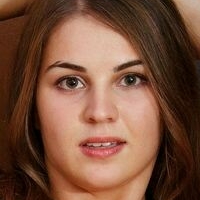 Бела Либре Голи