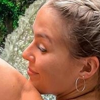 Бриони Менгъм Голи