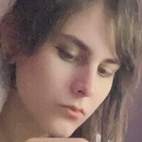 Бънигърл_Ема Голи