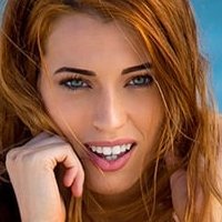 Кейтлин Максуейн Голи