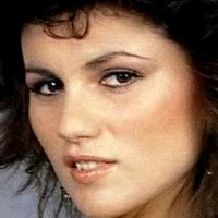 Едит Розаняй Голи