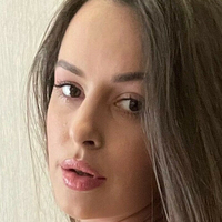 ееемили Голи