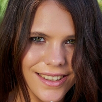 Елена Макс Голи