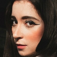 Ела Лугоси Голи