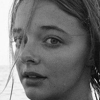 Ели Де Ланж Голи