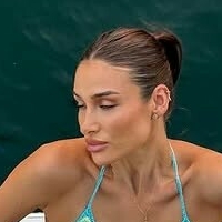 Ема Микова Голи