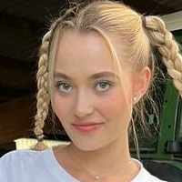 фермер Емили Голи