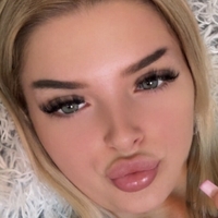 фели леони Голи