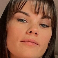 хелоела Голи