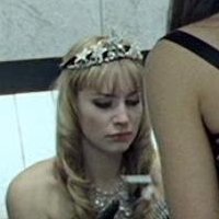 Холи Уестън Голи