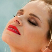 Хот Уит Фрутс Ор Флауър Голи