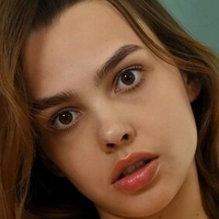 Изабела Суон Голи