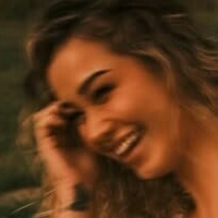 Изабела Урбзз Голи