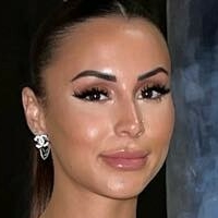 Иззегемини Голи
