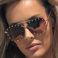 jeniceofficial Голи