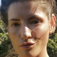 Дженифър Уест Голи