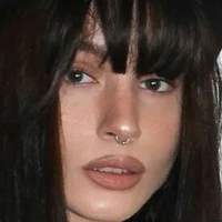 Клаудия Чарни Голи