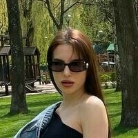 Крисблоу Голи