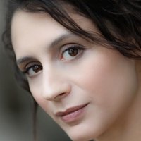 Лана Етингер Голи