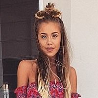 Лаура Ейми Голи