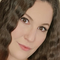 Лекси Скай Голи