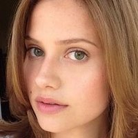 Лилиън Мейзи Голи