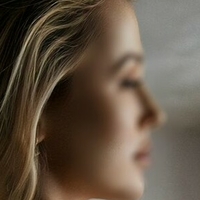 Лили Лоусън Голи