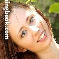 Лили Смол Голи