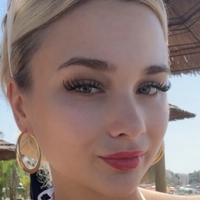 Лив Хюгс Голи