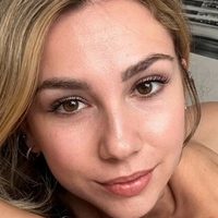 Лола Скай Голи