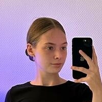 Люси Голи