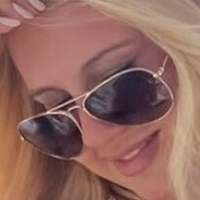 Мейви Ноел Голи