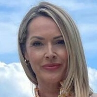 Мел Лоу Голи