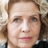 Михаела Мей Голи