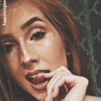Мичела Ред Голи