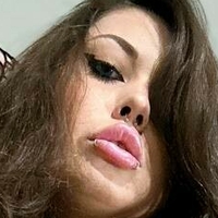 Мона Миа Голи