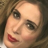 нади валентайн Голи