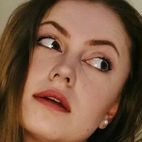 Оливия Тъкър Голи