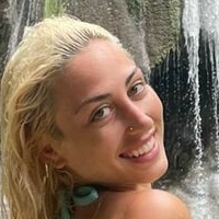 Паула Динамиках Голи
