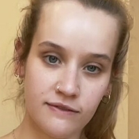 Играйте с Еви Голи