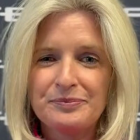 Сара Стърк Голи